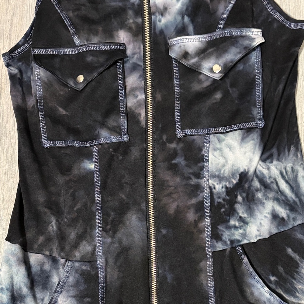LIKE NEW! Women's Autumn Teneyl Tie Dye Sleeveless Jumpsuit - MEDIUM - Picture 7 of 11